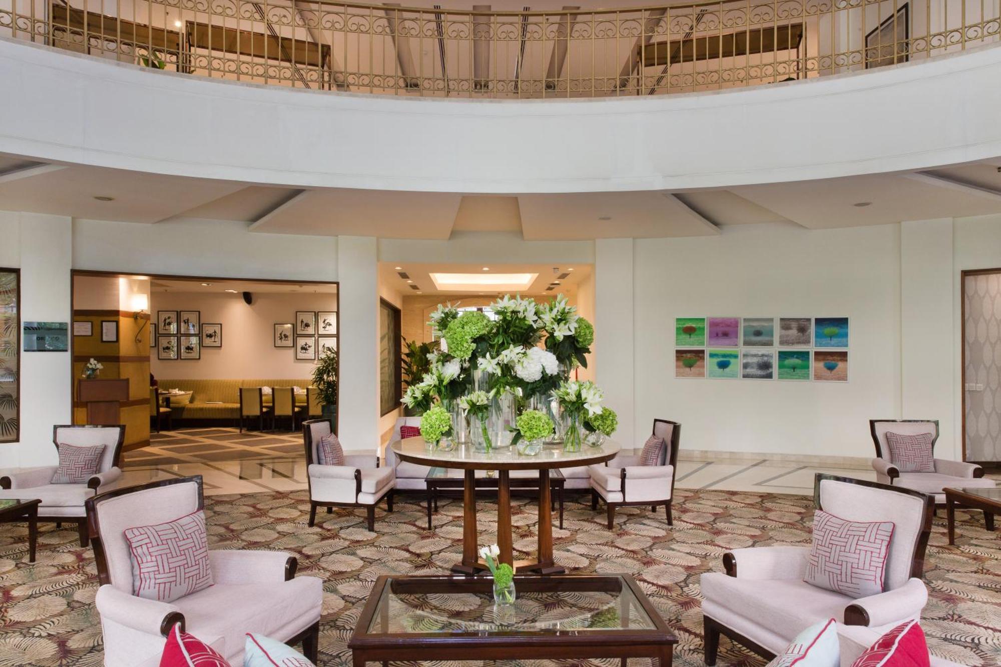 Dlf Club 5 Hotel คูร์เคาน์ ภายนอก รูปภาพ